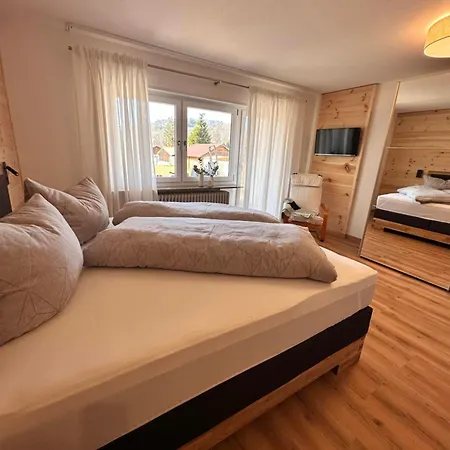 Muskatellerhof * Silz (Rhineland-Palatinate)